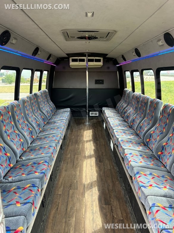 2007 Chevrolet 5500 Limo Bus