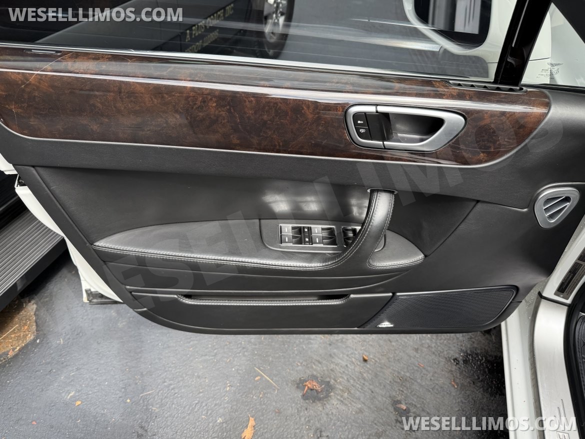 Photo of Sedan for sale: 2012 Bentley Continental spur