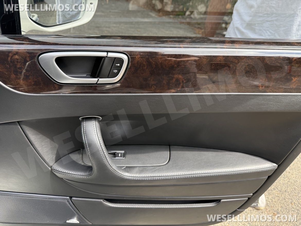 Photo of Sedan for sale: 2012 Bentley Continental spur