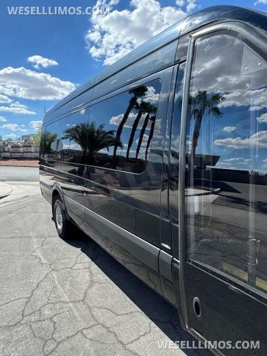 2014 Meridian/LA West Coach Builder Mercedes-Benz Sprinter
