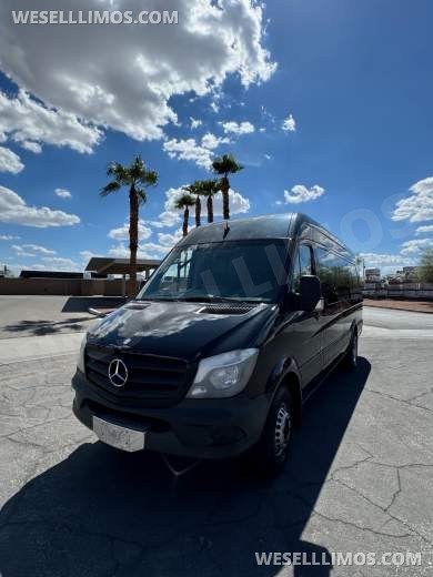 2014 Meridian/LA West Coach Builder Mercedes-Benz Sprinter