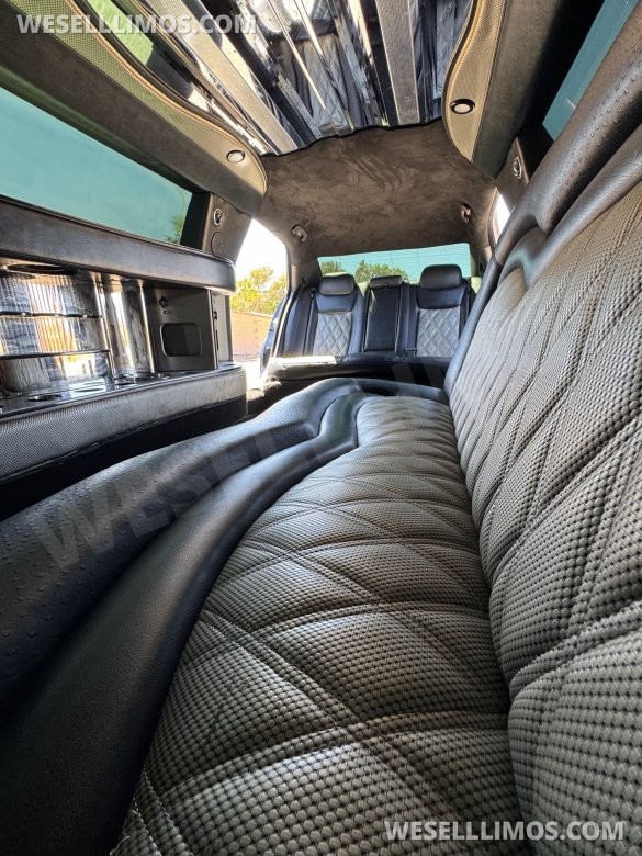 2013 Executive Coach Builder Chrysler 300 Limousine
