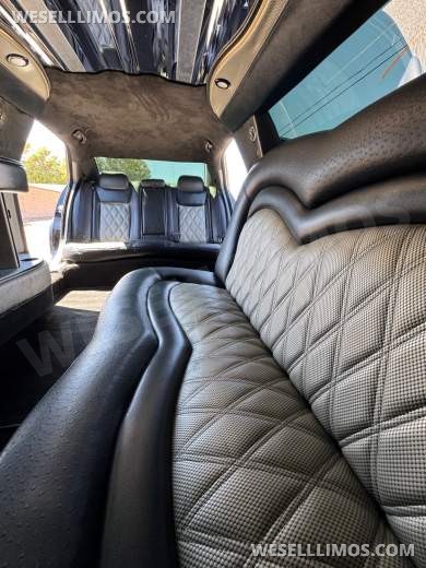 2013 Executive Coach Builder Chrysler 300 Limousine