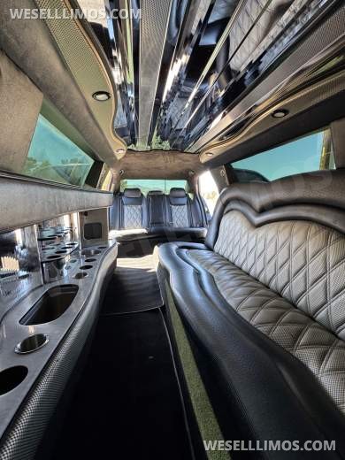 2013 Executive Coach Builder Chrysler 300 Limousine