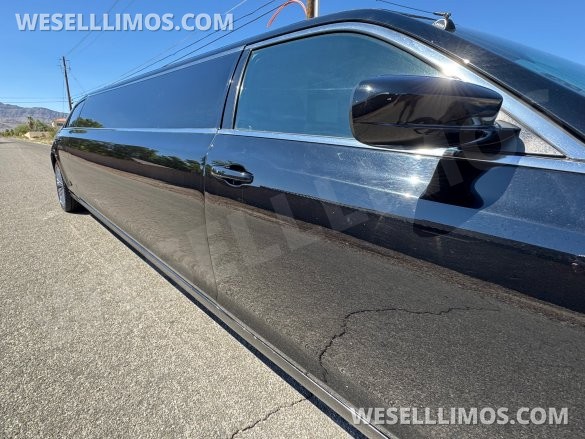 2013 Executive Coach Builder Chrysler 300 Limousine