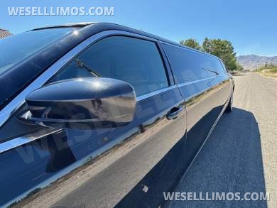 2013 Executive Coach Builder Chrysler 300 Limousine