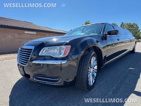 2013 Executive Coach Builder Chrysler 300 Limousine