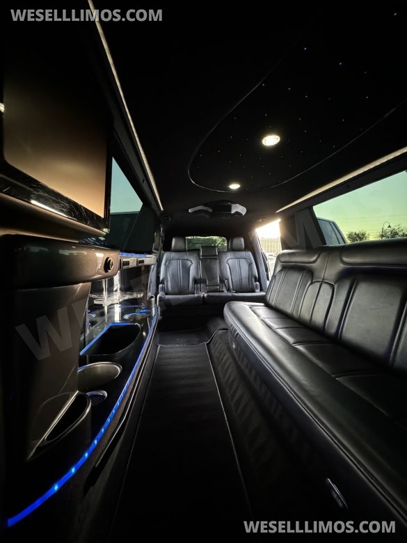 2019 Royal Coach  Lincoln MKT Limousine