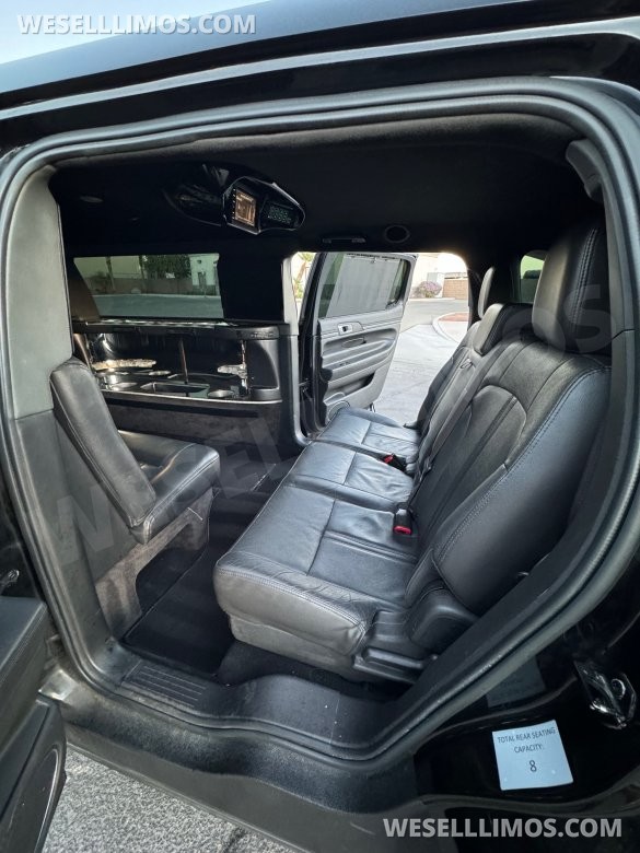 2019 Royal Coach  Lincoln MKT Limousine