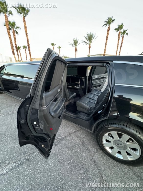 2019 Royal Coach  Lincoln MKT Limousine