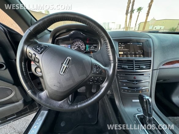 2019 Royal Coach  Lincoln MKT Limousine