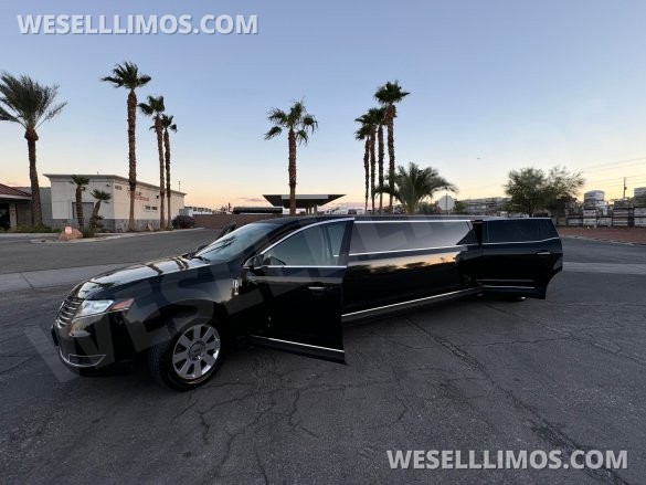 2019 Royal Coach  Lincoln MKT Limousine