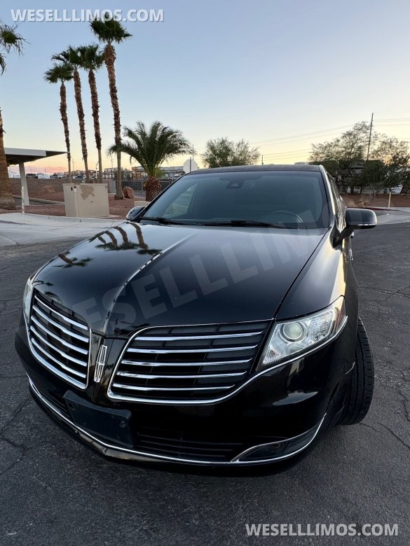 2019 Royal Coach  Lincoln MKT Limousine