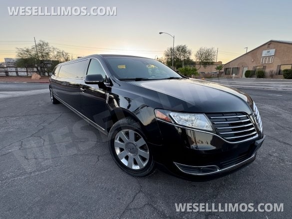 2019 Royal Coach  Lincoln MKT Limousine