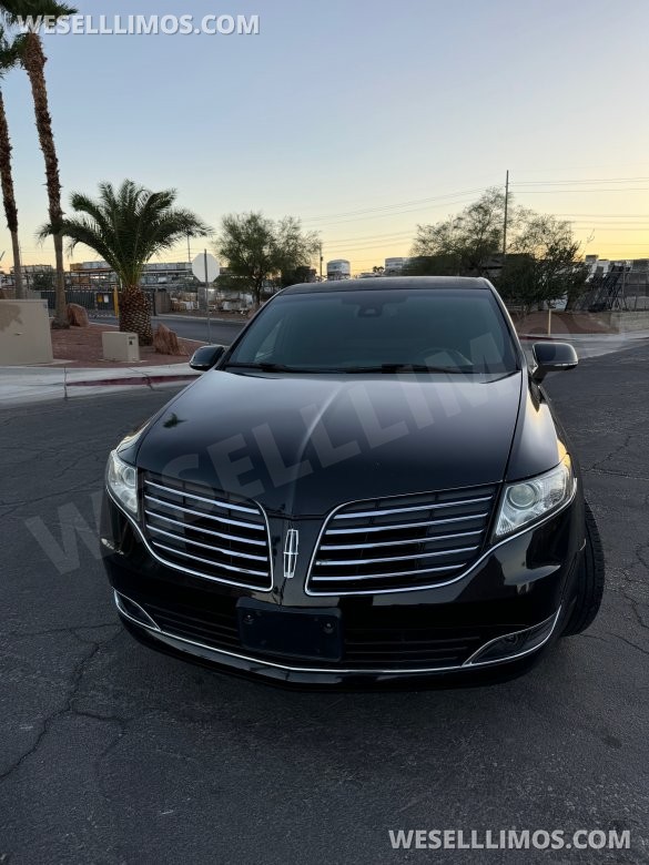 2019 Royal Coach  Lincoln MKT Limousine