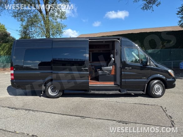 2017 Midwest Automotive Design Mercedes-Benz Sprinter Sprinter