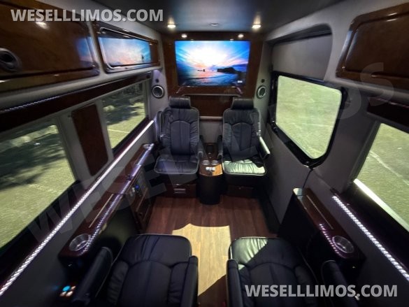 2017 Midwest Automotive Design Mercedes-Benz Sprinter Sprinter