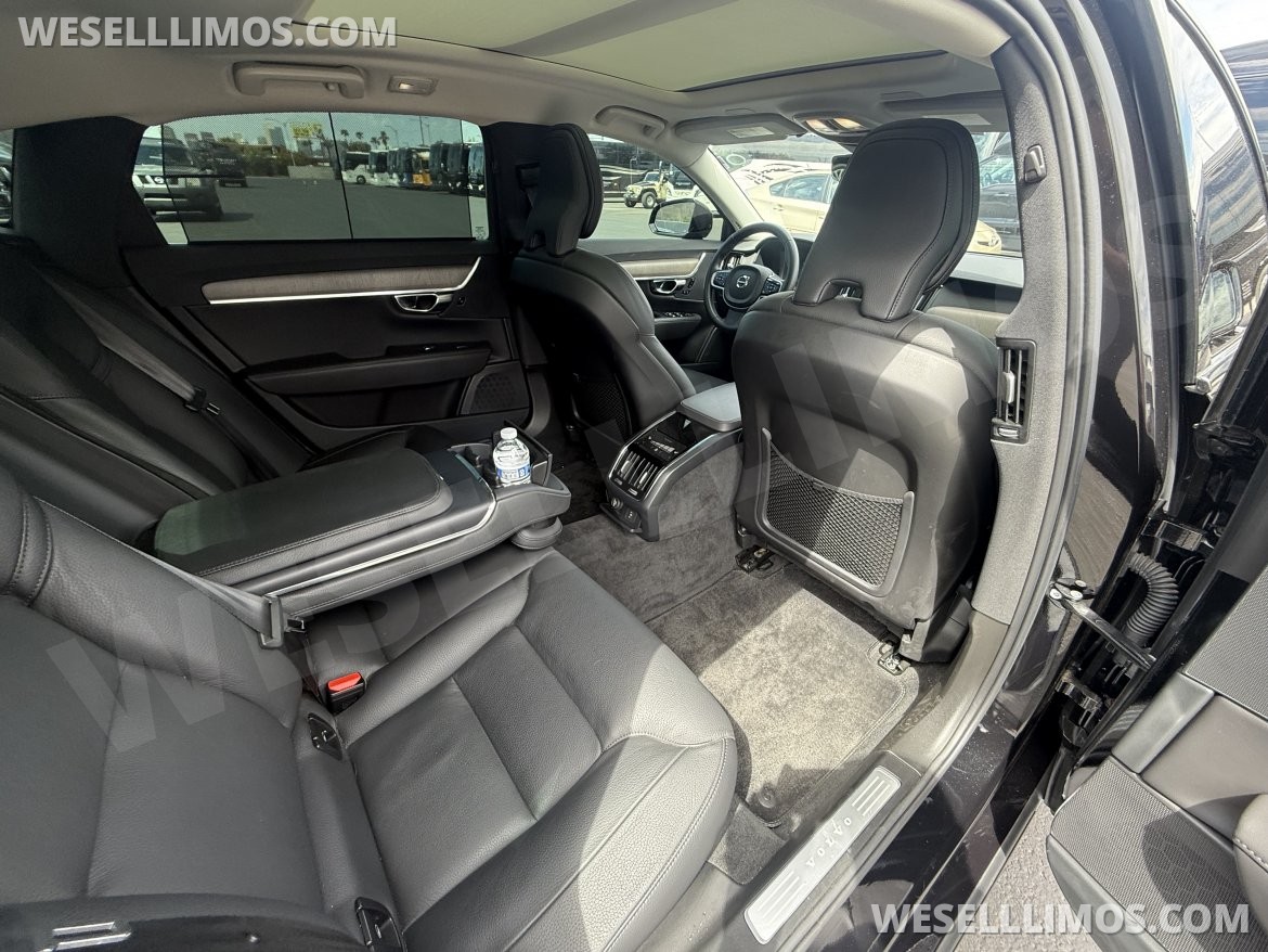 Photo of Sedan for sale: 2024 Volvo S90 Livery