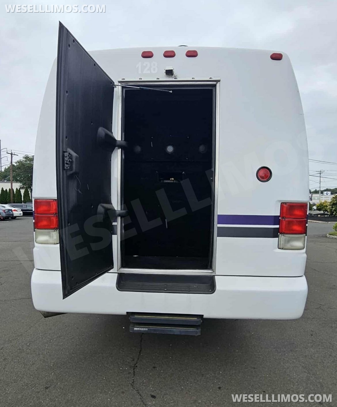 Photo of Limo Bus for sale: 2004 International 3200 DT530 38" by Krystal