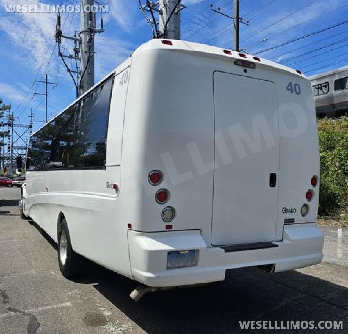 Photo of Shuttle Bus for sale: 2016 Freightliner GM40 40" by Grech