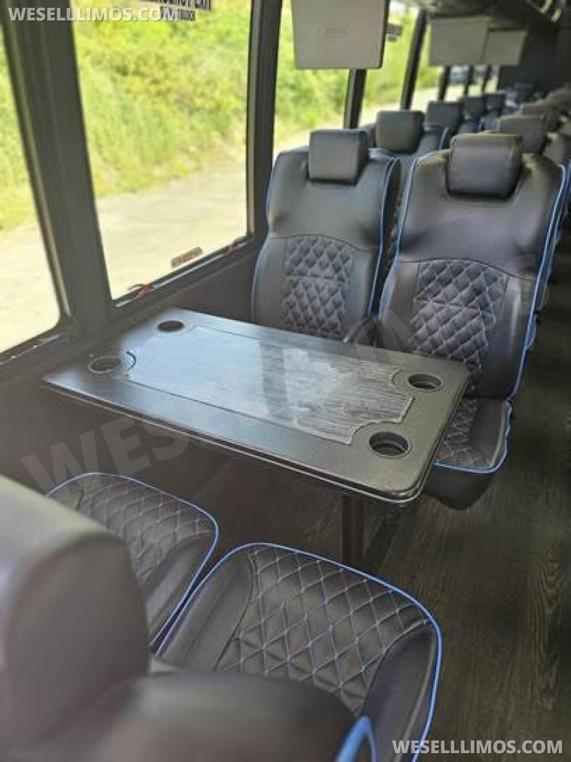 Photo of Shuttle Bus for sale: 2016 Freightliner GM40 40" by Grech