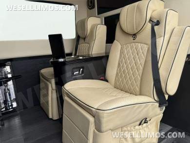 2014 Bespoke Mercedes-Benz Sprinter CEO SUV Mobile Office