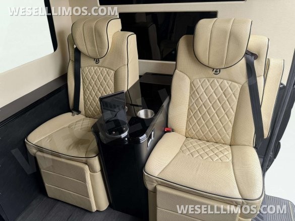 2014 Bespoke Mercedes-Benz Sprinter CEO SUV Mobile Office