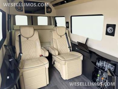 2014 Bespoke Mercedes-Benz Sprinter CEO SUV Mobile Office
