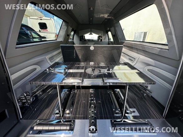 2025 MK Coach Cadillac XT6 Grand Legacy Limited