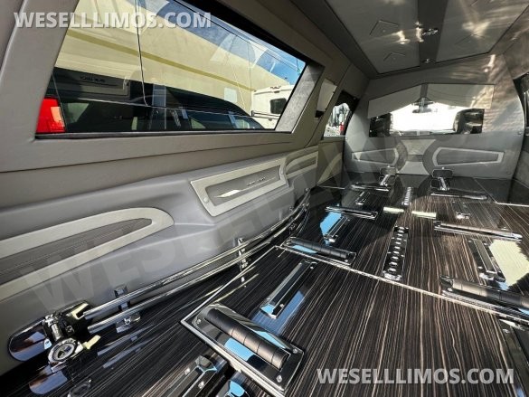 2025 MK Coach Cadillac XT6 Grand Legacy Limited