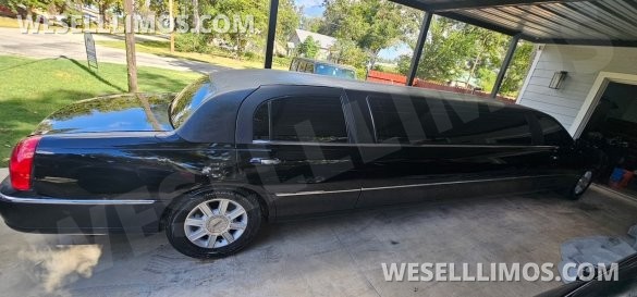 2007 Lincoln Towncar Limousine 8 passenger Low Mileage