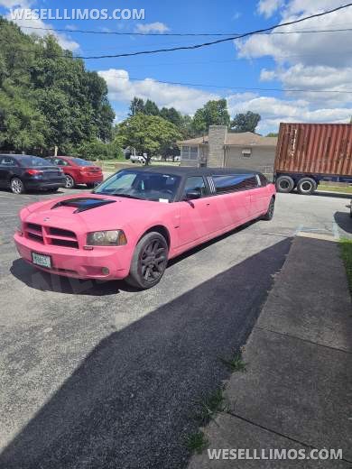 2007 Dodge Charger Limousine pink
