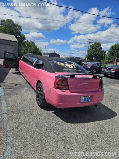 2007 Dodge Charger Limousine pink