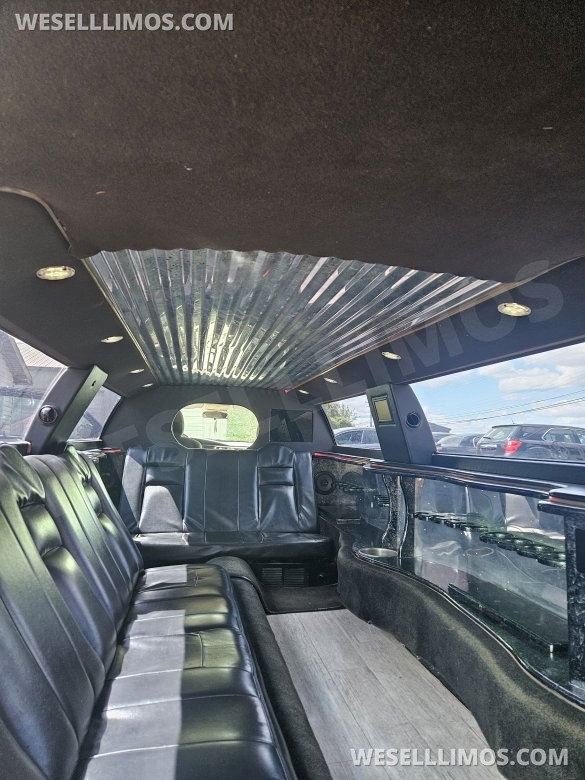 2007 Dodge Charger Limousine pink