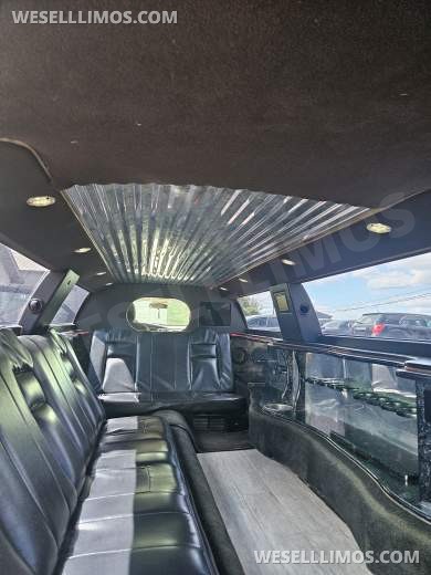 2007 Dodge Charger Limousine pink