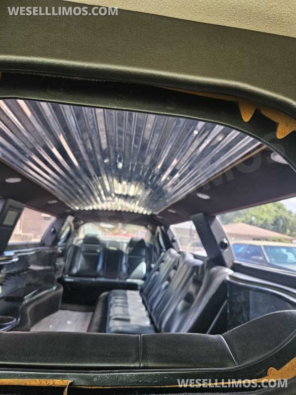 2007 Dodge Charger Limousine pink