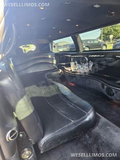 2007 Lincoln Town Car limo  Limousine