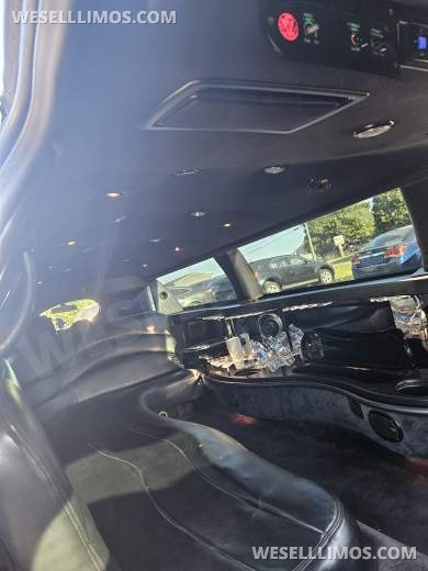 2007 Lincoln Town Car limo  Limousine