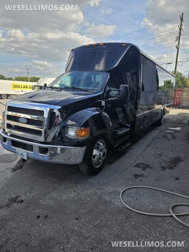 2007 Ford F650 Shuttle Bus