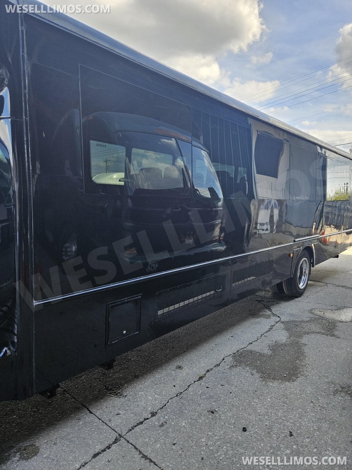 Photo of Shuttle Bus for sale: 2007 Ford F650 120&quot; by Same