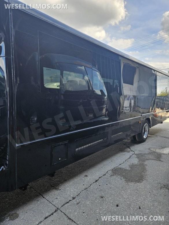 2007 Ford F650 Shuttle Bus
