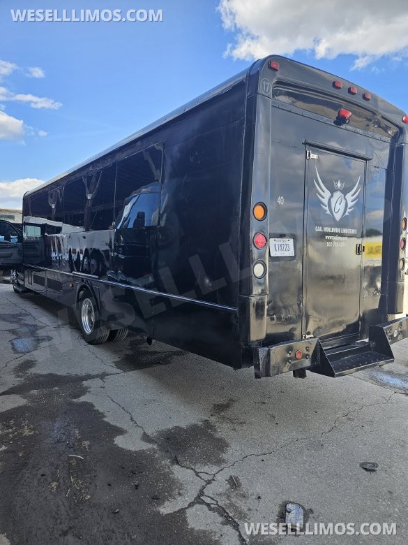 2007 Ford F650 Shuttle Bus