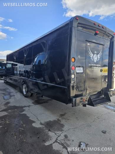 2007 Ford F650 Shuttle Bus