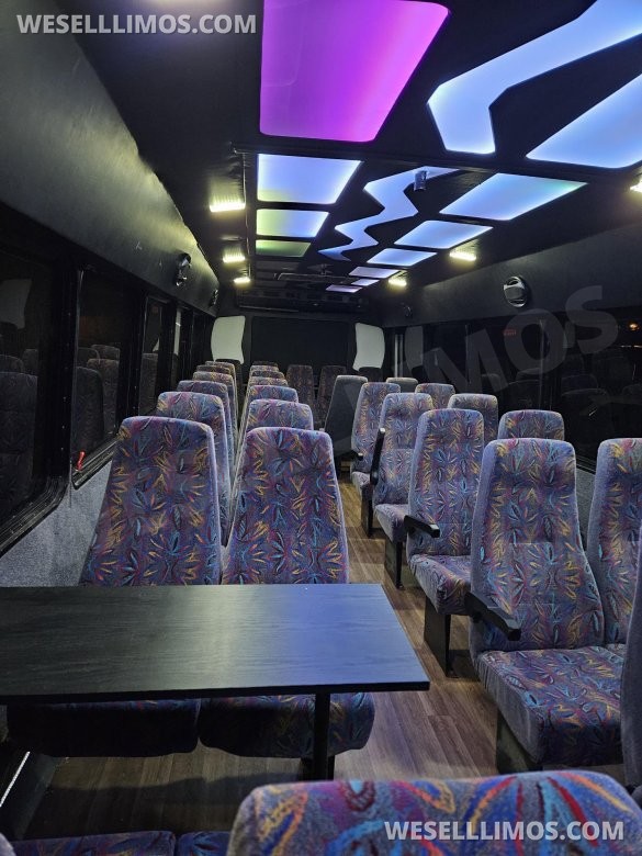 2007 Ford F650 Shuttle Bus