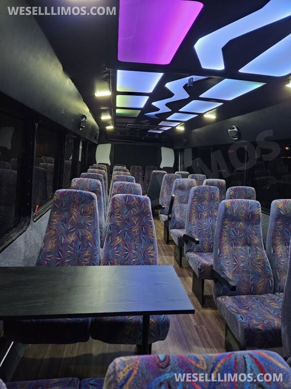 2007 Ford F650 Shuttle Bus