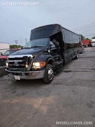 2007 Ford F650 Shuttle Bus