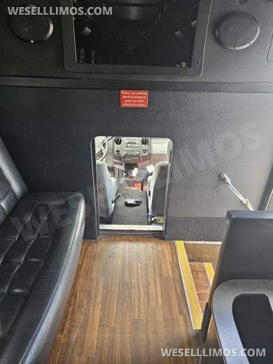 2013 Tiffany  Ford F550 Limo Bus