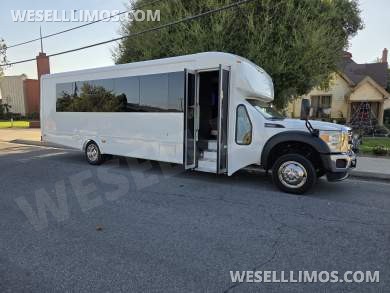 2014 Starcraft  Ford F550  Limo Bus