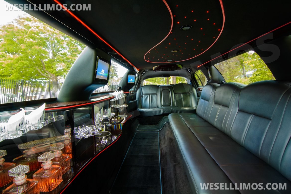 Photo of Limousine for sale: 2011 Lincoln Town Car 120&quot; by Royale Limousine