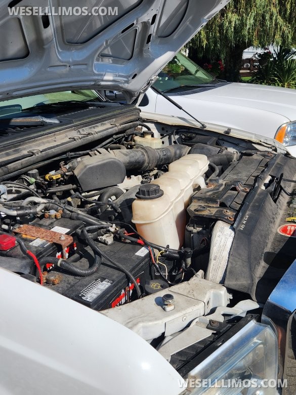 2005 ECB Ford Excursion SUV Stretch